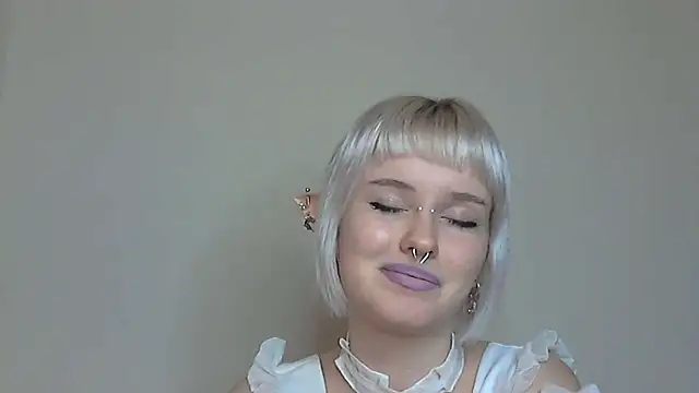 Snapshot of Paradoxy_ chatting on November 27, 2025, 9:28 pm Paradoxy online show from November 27, 2025, 9:28 pm