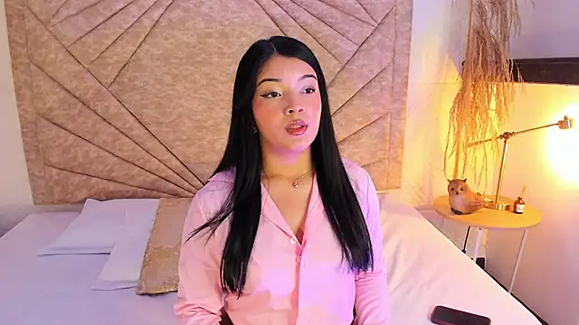 EmmaBlossom online show from December 4, 2025, 7:22 pm