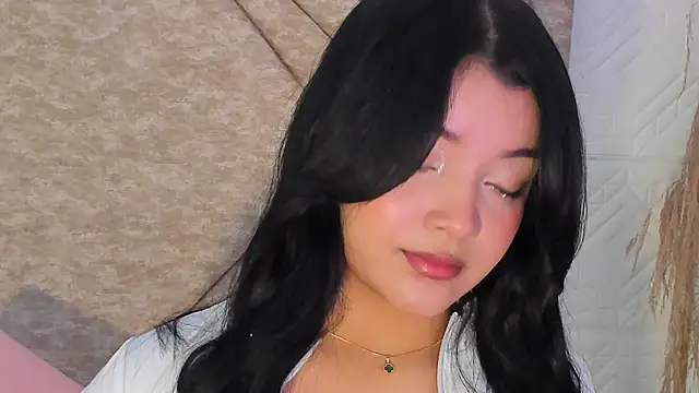 EmmaBlossom online show from January 10, 2026, 12:29 pm