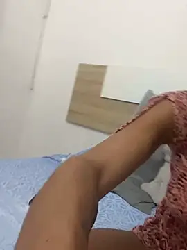 Naomi24herr online show from September 24, 2025, 9:29 pm