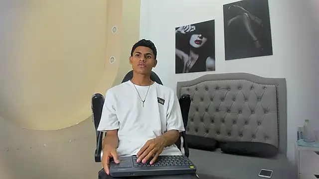 paull cassidy online show from November 30, 2025, 11:36 am