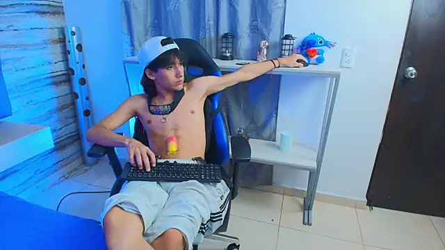 Lovers 21 online show from October 8, 2025, 4:37 pm