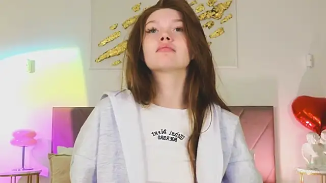 Nicole Broown  online show from February 19, 2026, 10:06 pm