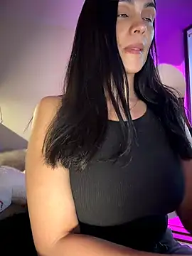 Snapshot of Antonella_Maxwell chatting on May 7, 2026, 7:41 pm Antonella Maxwell online show from May 7, 2026, 7:41 pm