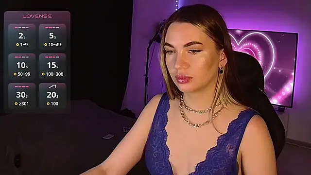 Snapshot of MissMaya__ chatting on October 9, 2025, 5:22 pm MissMaya online show from October 9, 2025, 5:22 pm