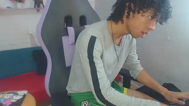 xion ez online show from December 20, 2025, 9:11 pm