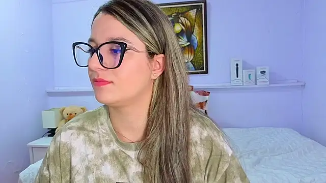 katiaa lovv online show from October 9, 2025, 11:41 am