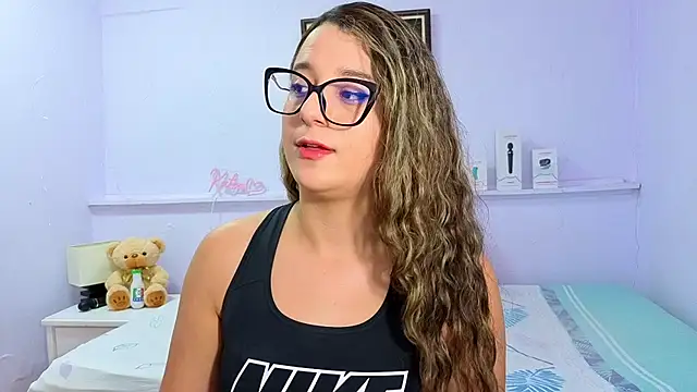 katiaa lovv online show from October 23, 2025, 12:04 pm