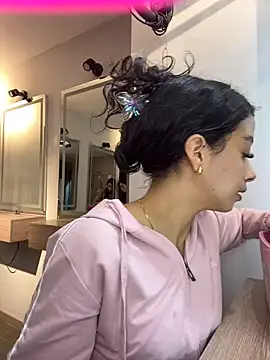 ChloeRosses online show from April 19, 2026, 8:22 pm