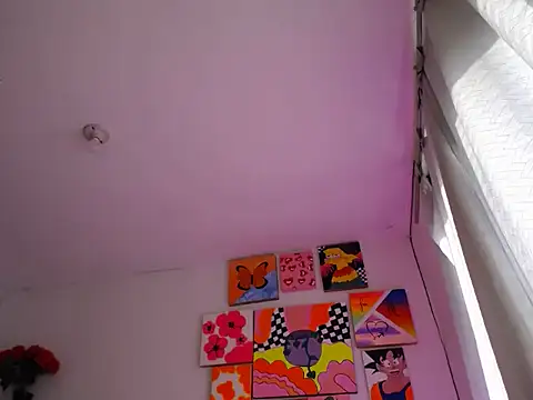 Nahomyyy online show from October 16, 2025, 12:06 pm