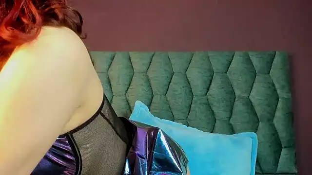 sophie blaake online show from February 21, 2026, 3:18 am