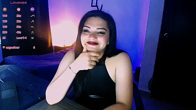 zoe barclay online show from October 13, 2025, 1:55 pm