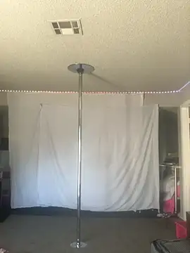 BuzzBunni69 online show from October 6, 2025, 4:04 pm