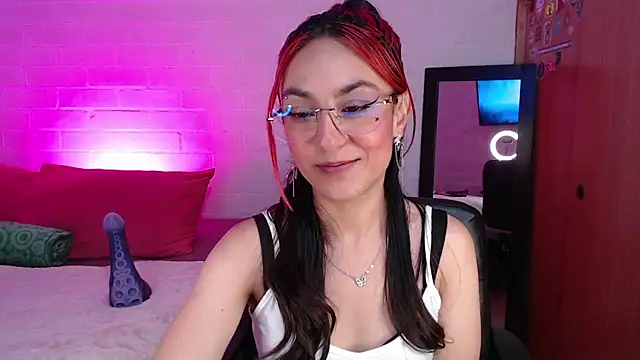 Snapshot of Amy66 chatting on May 22, 2026, 4:30 am Amy66 online show from May 22, 2026, 4:30 am