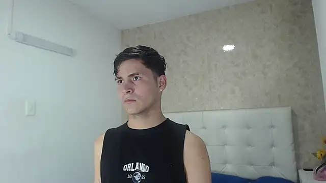 Aaron Foxxx online show from December 13, 2025, 8:25 pm