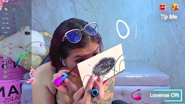 draviana a  online show from March 4, 2026, 3:01 am