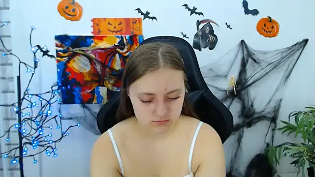 ArinaBelle online show from October 23, 2025, 2:44 am