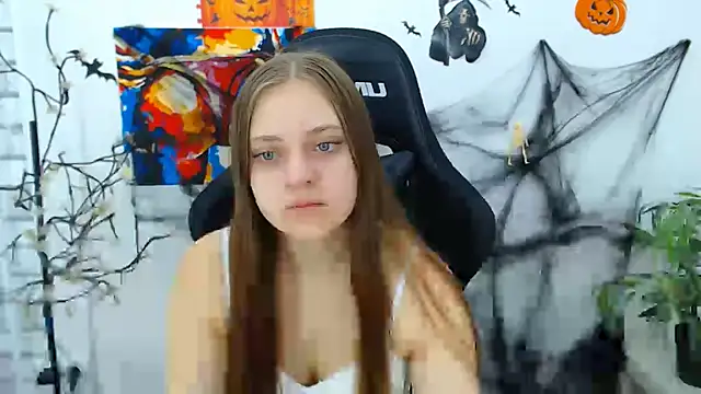 ArinaBelle online show from October 24, 2025, 3:36 am