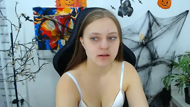 ArinaBelle online show from October 25, 2025, 12:23 pm