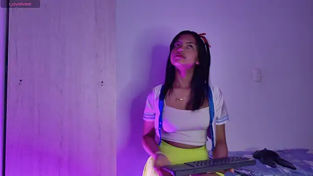 miamiller188 online show from November 8, 2025, 12:00 am