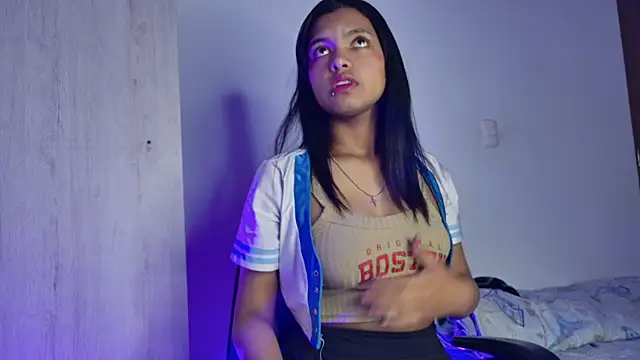 miamiller188 online show from November 28, 2025, 12:24 am