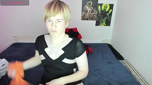 Cattie w  online show from November 5, 2025, 1:38 am