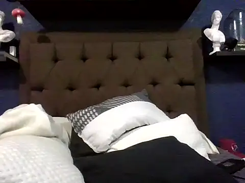 sad fucking boy online show from October 5, 2025, 7:17 am