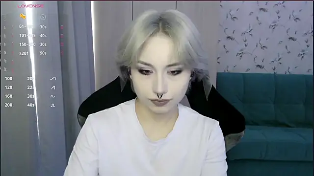 Snapshot of LeisaHopperstad chatting on June 24, 2026, 12:48 pm LeisaHopperstad online show from June 24, 2026, 12:48 pm