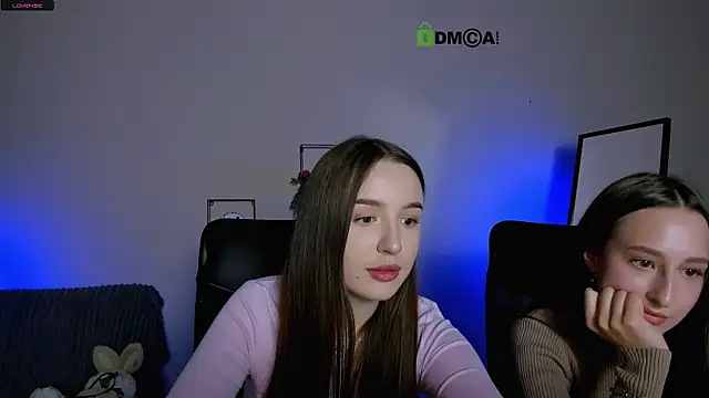 Snapshot of leslie_bird chatting on September 30, 2025, 12:54 pm leslie bird online show from September 30, 2025, 12:54 pm