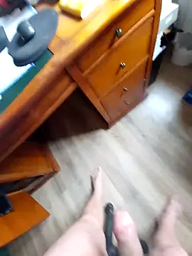 azery27000 online show from November 13, 2025, 10:25 am