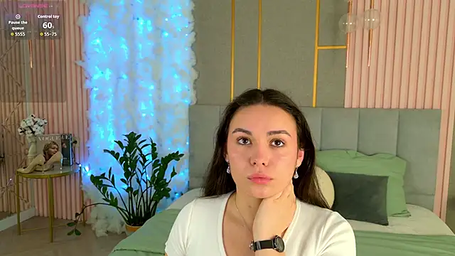 Snapshot of GabiBatista chatting on May 14, 2026, 5:03 am GabiBatista online show from May 14, 2026, 5:03 am