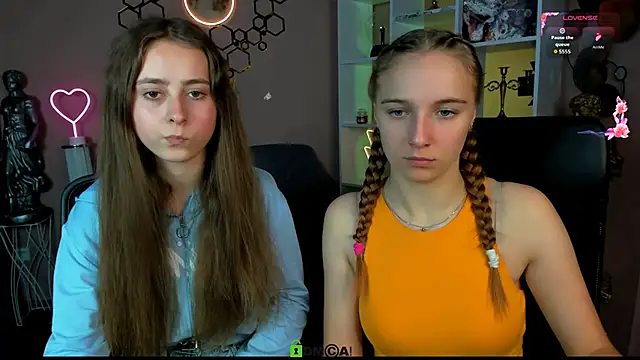 rebecca smile online show from October 17, 2025, 12:41 pm