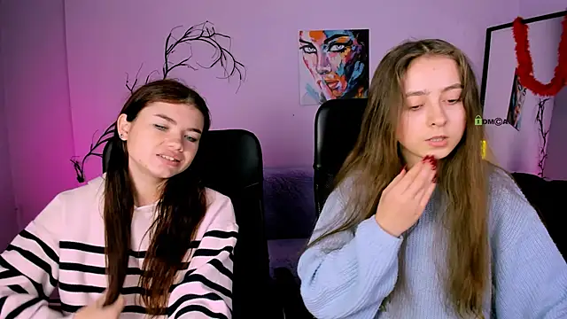 rebecca smile online show from November 16, 2025, 1:17 pm