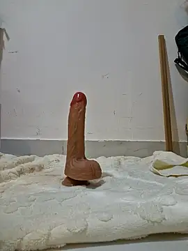 moka12378 online show from October 21, 2025, 2:07 pm