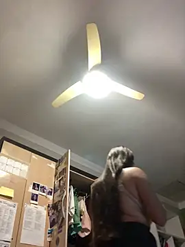 larj021bb online show from February 5, 2026, 9:19 pm