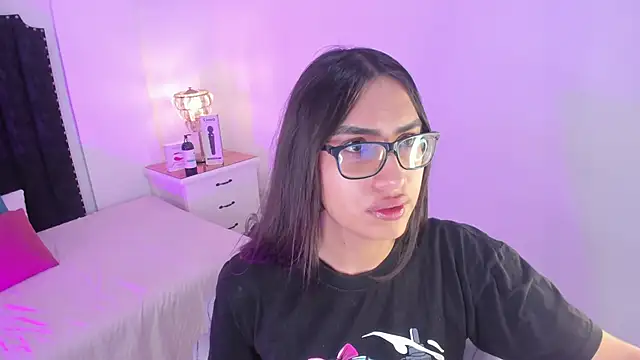 cherrylady 02 online show from October 17, 2025, 11:57 am