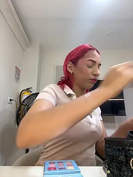 theladymonserrateshow online show from November 5, 2025, 12:05 pm