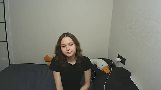 CandyPiggy online show from October 16, 2025, 8:54 pm