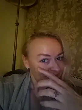 demidelightfulxx online show from October 5, 2025, 6:01 am