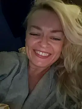 demidelightfulxx online show from October 18, 2025, 9:48 pm