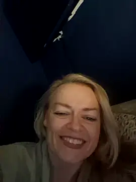 demidelightfulxx online show from October 19, 2025, 8:31 pm