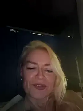 demidelightfulxx online show from October 27, 2025, 8:13 pm