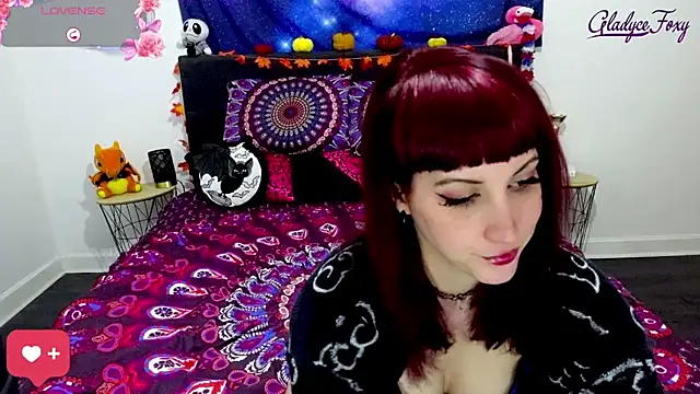 Snapshot of Gladyce_Foxy chatting on December 3, 2025, 3:10 pm Gladyce Foxy online show from December 3, 2025, 3:10 pm