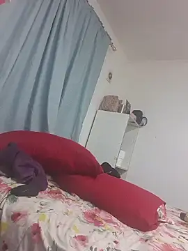 Snapshot of Sexyyeyes244 chatting on February 4, 2026, 4:57 pm Sexyyeyes244 online show from February 4, 2026, 4:57 pm