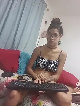 Snapshot of Sexyyeyes244 chatting on February 6, 2026, 5:34 am Sexyyeyes244 online show from February 6, 2026, 5:34 am