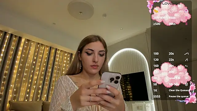 Snapshot of AmyVilvet_ chatting on May 31, 2026, 7:26 pm AmyVilvet online show from May 31, 2026, 7:26 pm