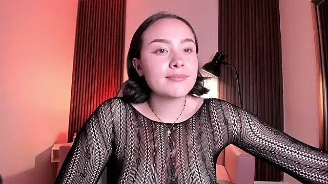 Snapshot of MAGIC_VERA chatting on July 7, 2026, 6:47 am MAGIC VERA online show from July 7, 2026, 6:47 am