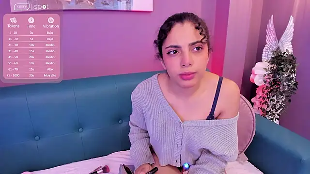 Alessiia   online show from February 6, 2026, 3:33 am