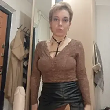 Snapshot of Conny_Shellie chatting on April 22, 2026, 1:52 am Conny Shellie online show from April 22, 2026, 1:52 am