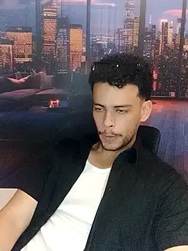 DominicBlazze online show from October 1, 2025, 7:53 pm